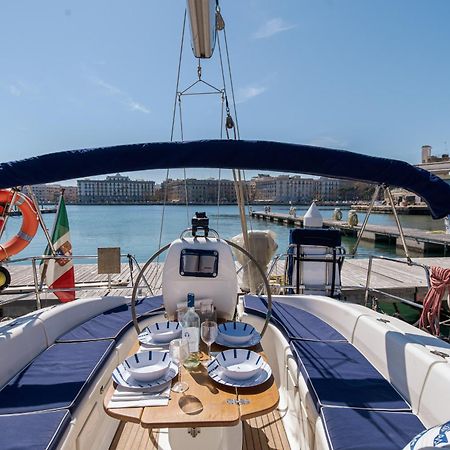 Charming Sailing Boat - Le Dimore Di Ines Bari Exterior photo