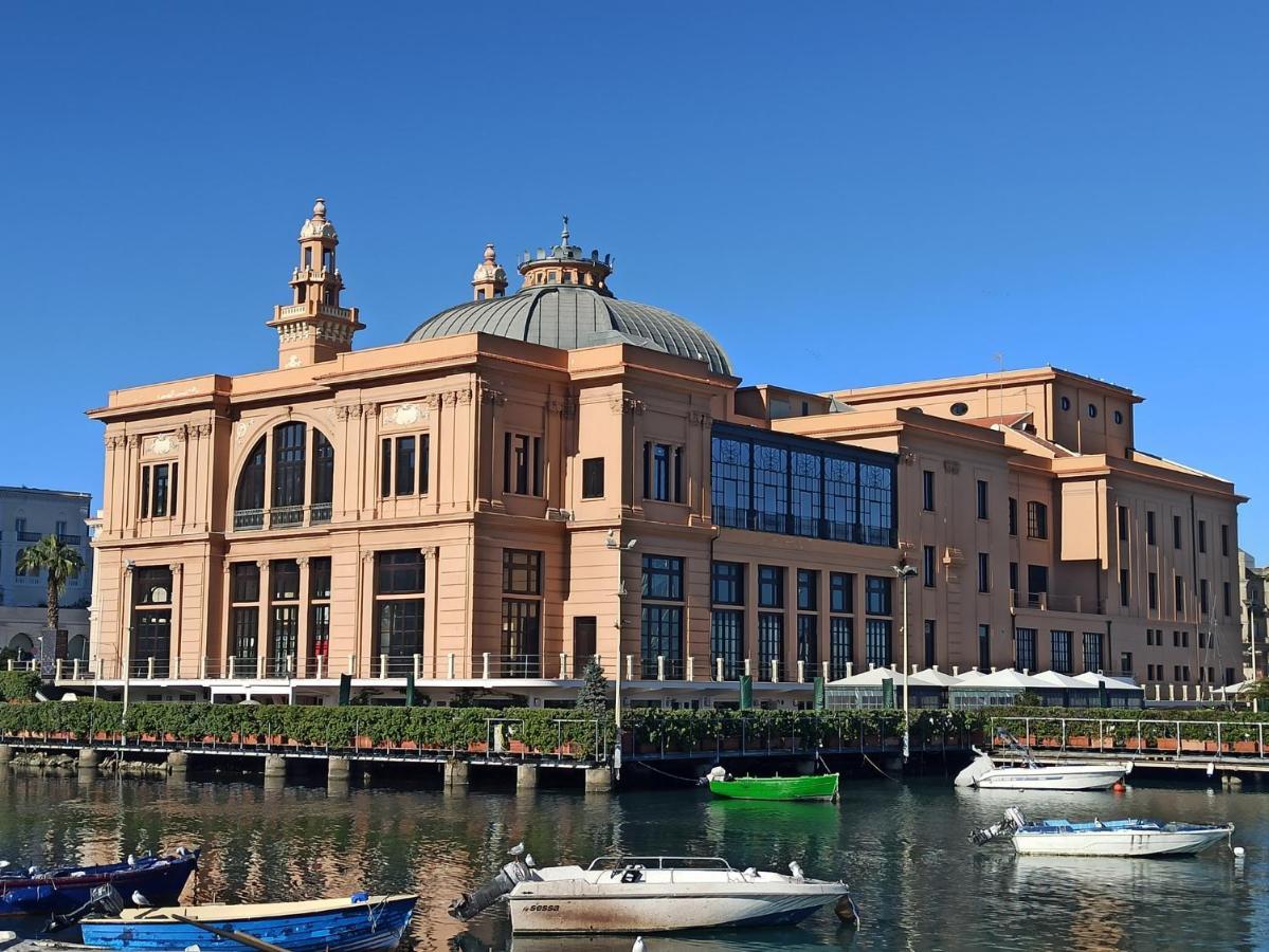 Charming Sailing Boat - Le Dimore Di Ines Bari Exterior photo